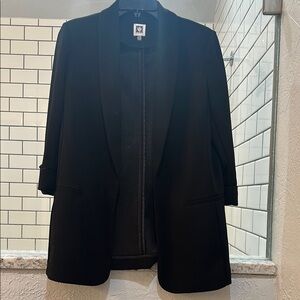 Anne Klein Black Blazer with Relaxed Fit and Collarless Design